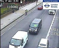 Traffic Cam  Uxbridge Road by Askew Road    London  UK London United Kingdom - Webcams Abroad live images